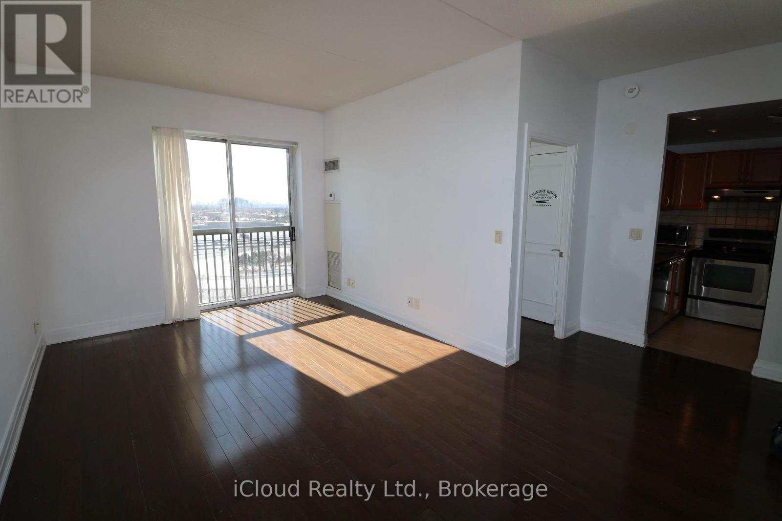 910 - 2737 Keele Street, Toronto, Ontario  M3M 2E9 - Photo 4 - W12835218