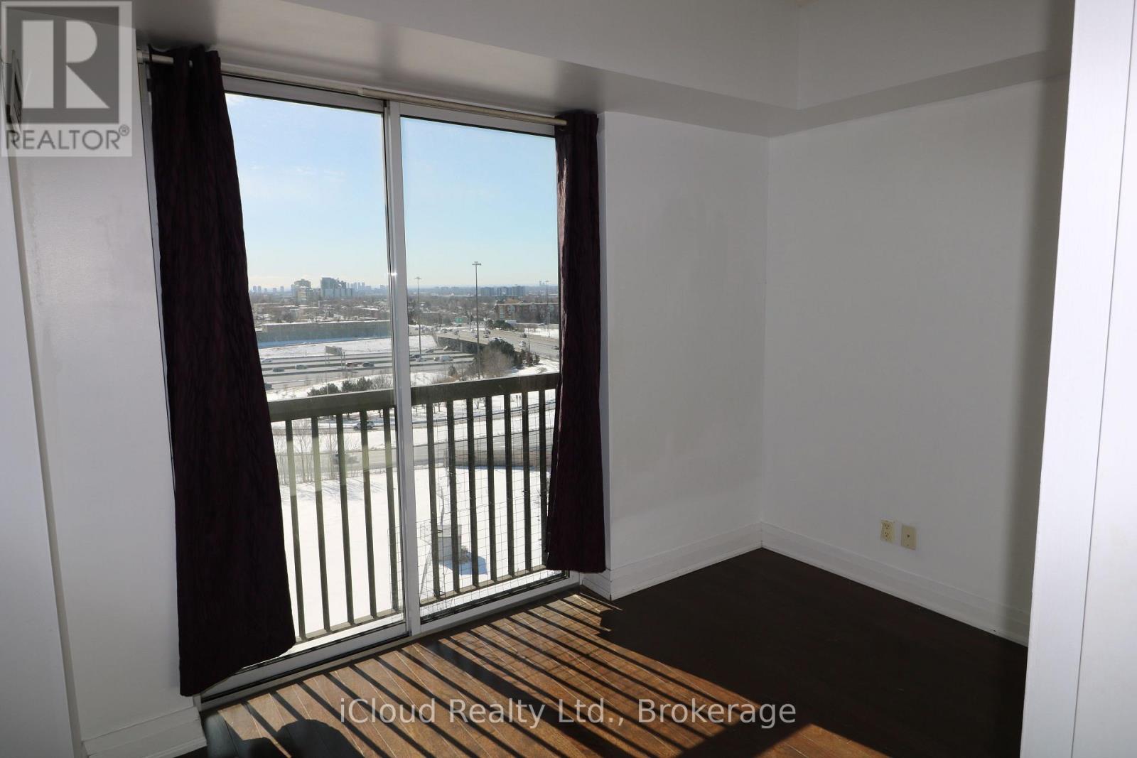 910 - 2737 Keele Street, Toronto, Ontario  M3M 2E9 - Photo 7 - W12835218