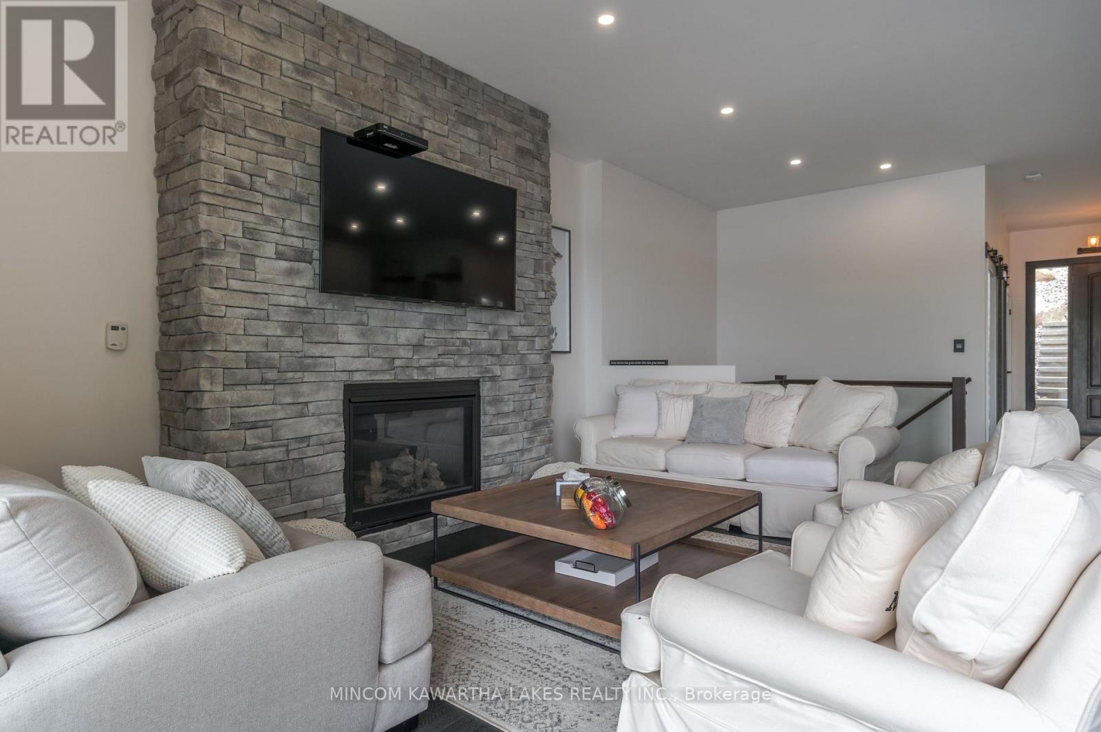 1416 Northey's Bay Road, North Kawartha, Ontario  K0L 3E0 - Photo 11 - X12835538