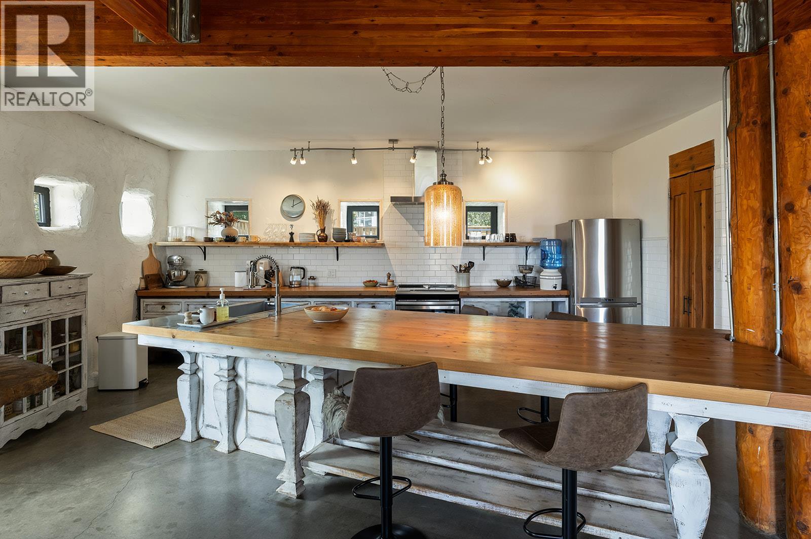 6226 Sanderson Avenue, Peachland, British Columbia  V0H 1X8 - Photo 5 - 10373395