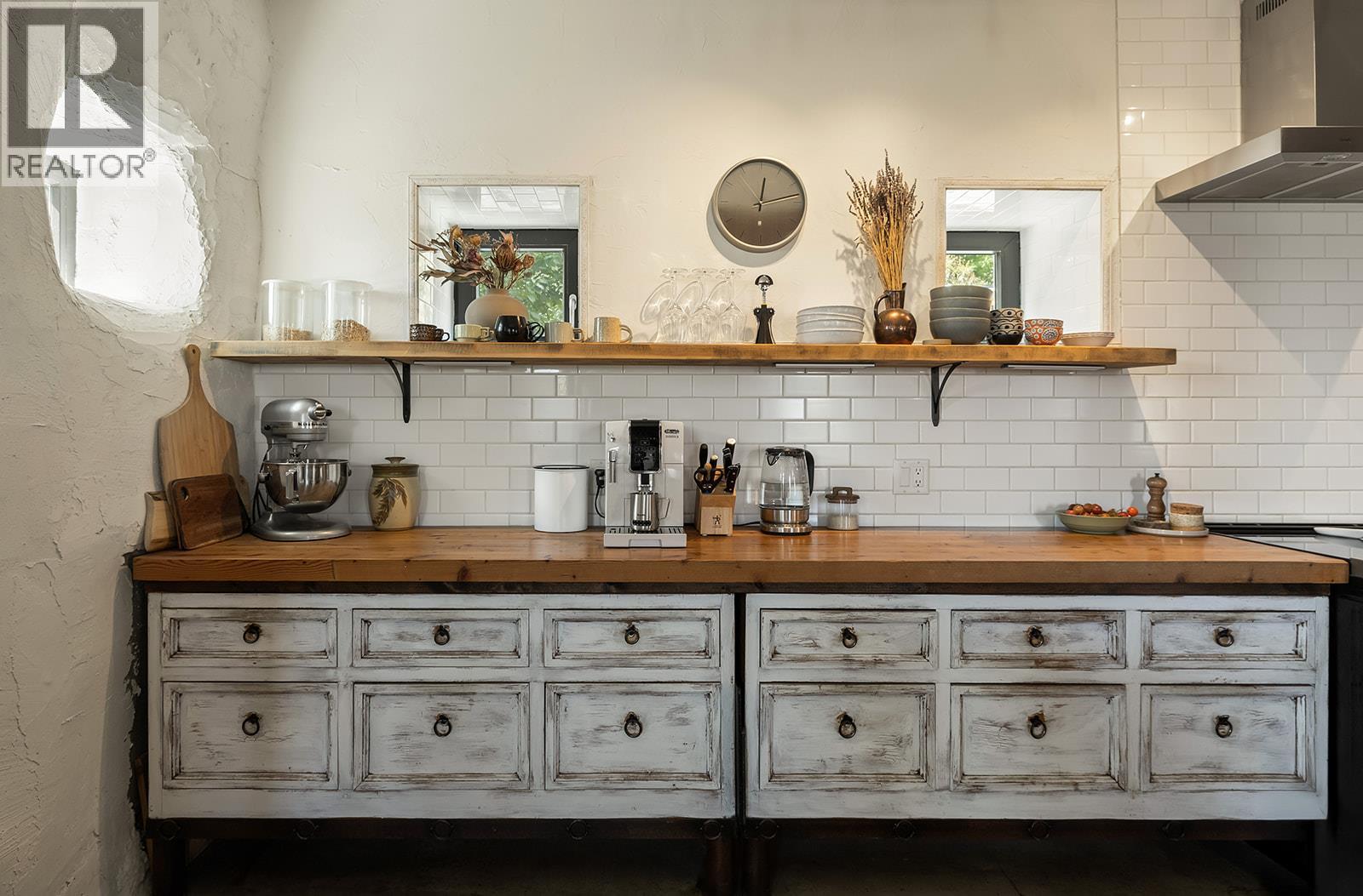 6226 Sanderson Avenue, Peachland, British Columbia  V0H 1X8 - Photo 8 - 10373395