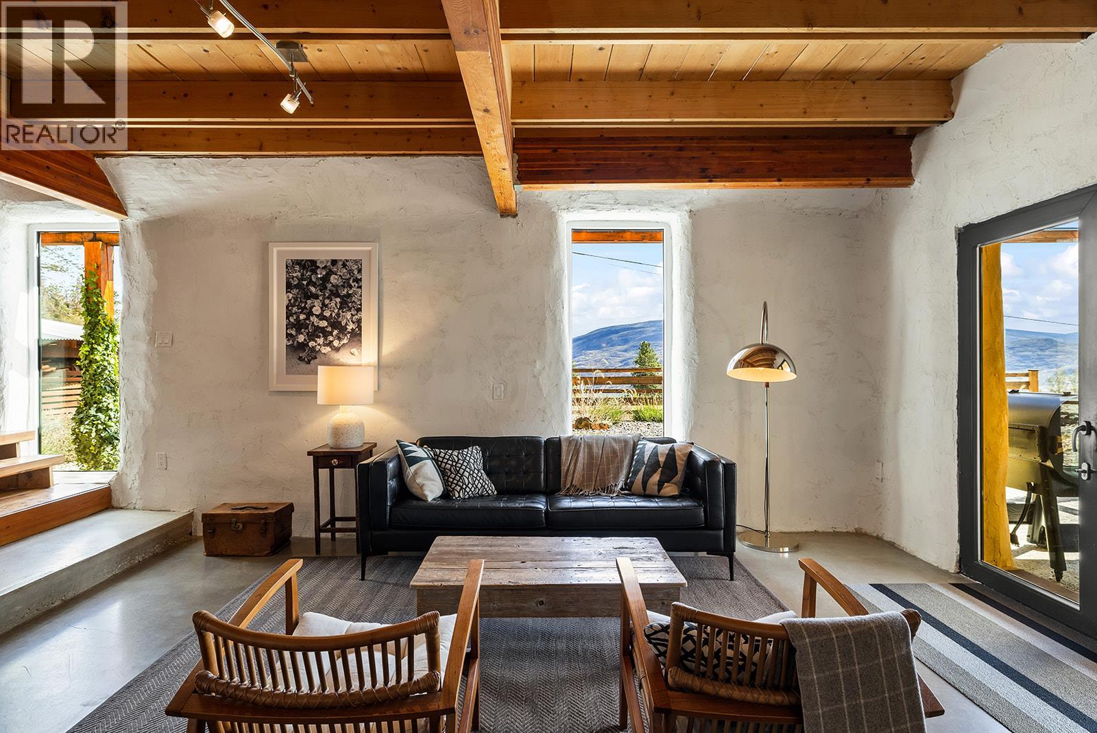 6226 Sanderson Avenue, Peachland, British Columbia  V0H 1X8 - Photo 2 - 10373395