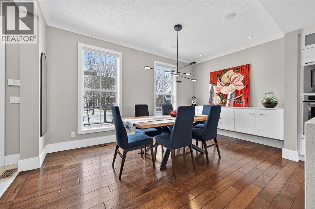 119 Victoria Cross Boulevard Sw, Calgary, Alberta  t3e 7l7 - Photo 3 - A2289048