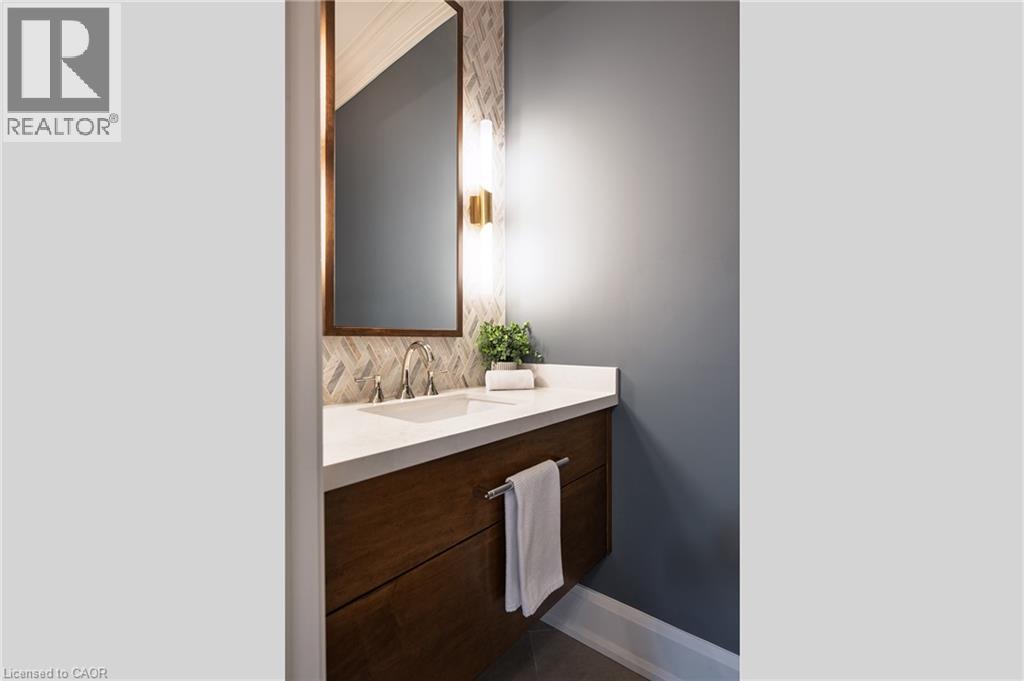 209 Donessle Drive, Oakville, Ontario  L6J 3Y7 - Photo 17 - 40808606