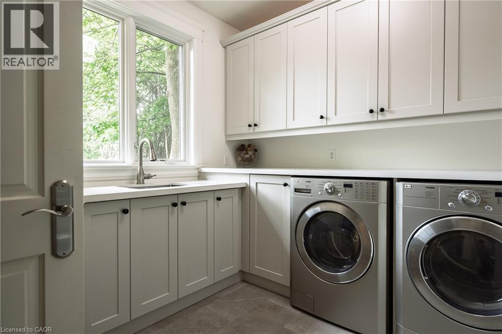 209 Donessle Drive, Oakville, Ontario  L6J 3Y7 - Photo 18 - 40808606