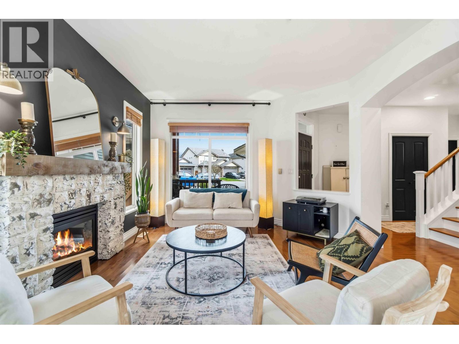 864 Vedder Place, Port Coquitlam, British Columbia  V3B 8G4 - Photo 5 - R3094491