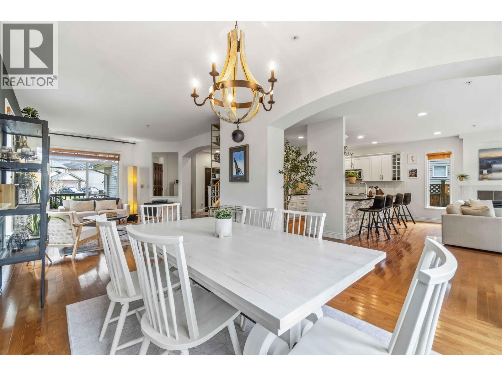 864 Vedder Place, Port Coquitlam, British Columbia  V3B 8G4 - Photo 8 - R3094491