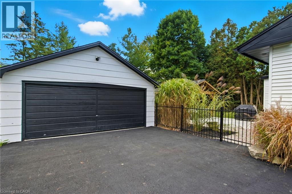 570 Westview Avenue, Ancaster, Ontario  L9G 1N9 - Photo 4 - 40808779