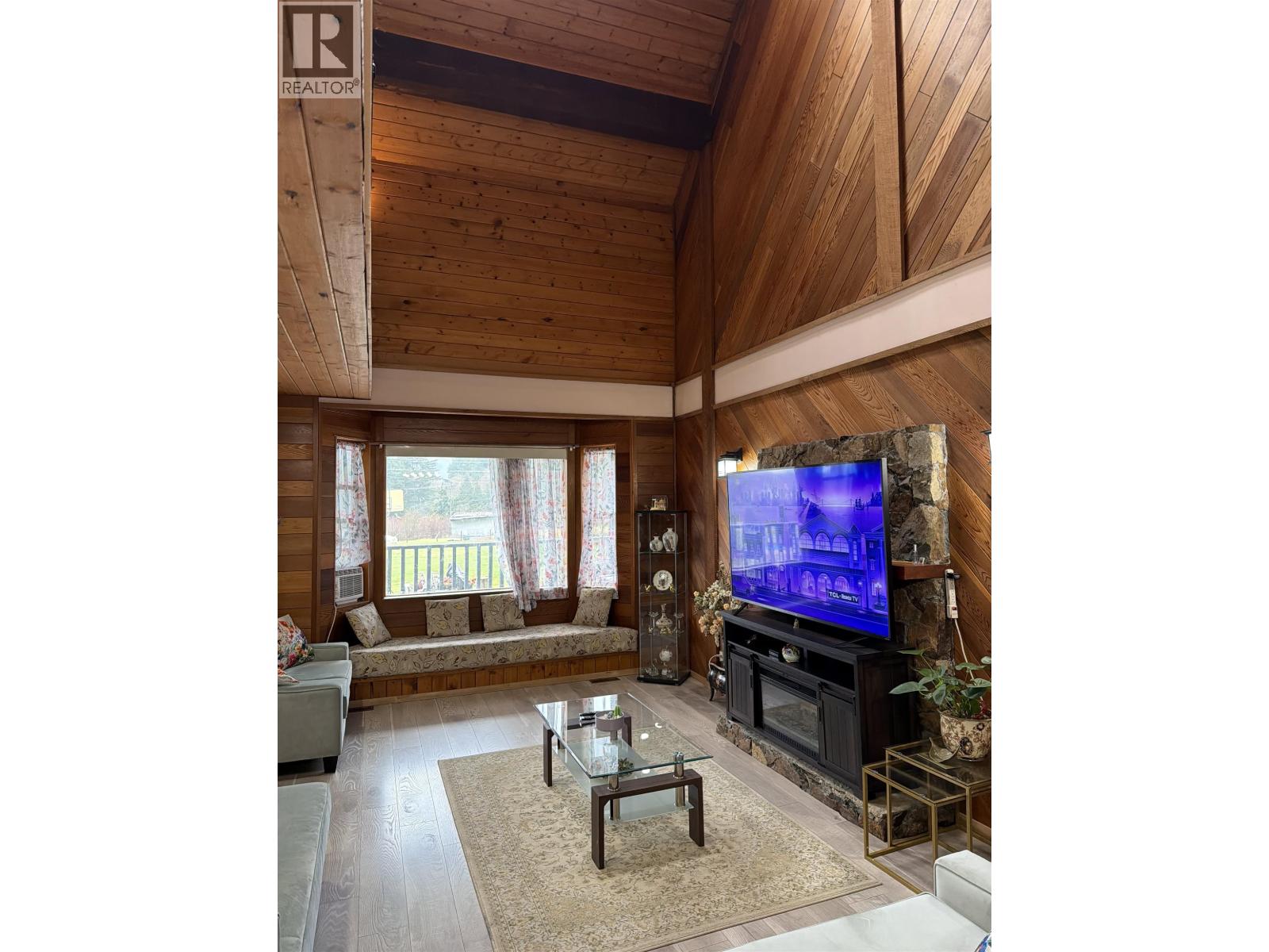 4000 Highway 99, Squamish, British Columbia  V0N 1H0 - Photo 9 - R3094465