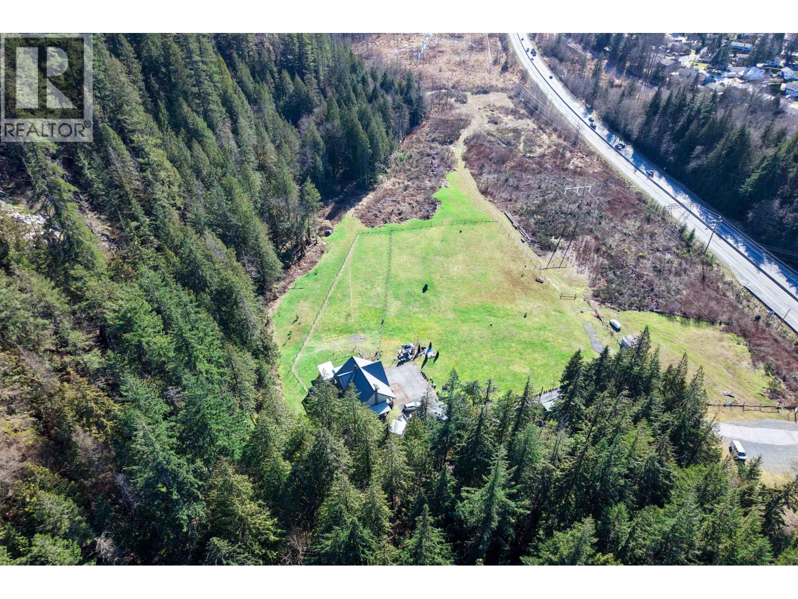 4000 Highway 99, Squamish, British Columbia  V0N 1H0 - Photo 32 - R3094465