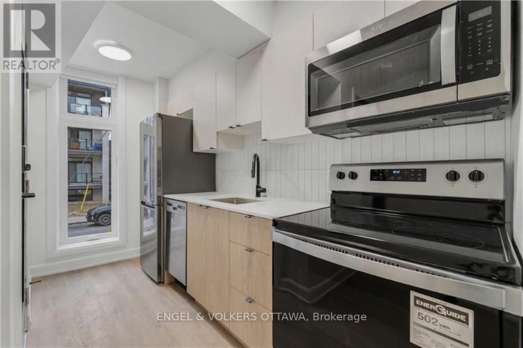 2 - 6a Monk Street, Ottawa, Ontario  K1S 3Y5 - Photo 2 - X12835456