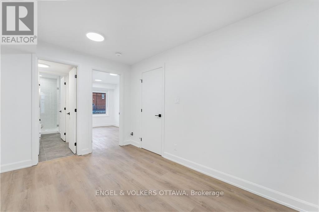 2 - 6a Monk Street, Ottawa, Ontario  K1S 3Y5 - Photo 4 - X12835456