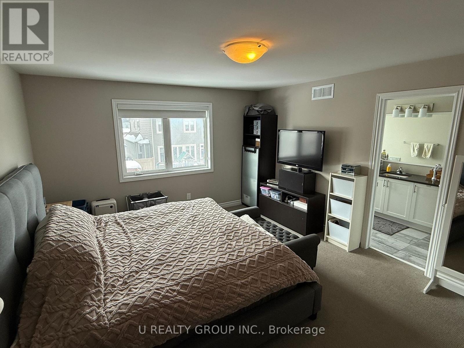 821 Cedar Creek Drive, Ottawa, Ontario  K1T 0B3 - Photo 24 - X12835546