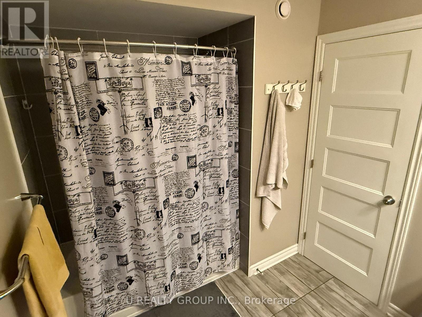 821 Cedar Creek Drive, Ottawa, Ontario  K1T 0B3 - Photo 33 - X12835546