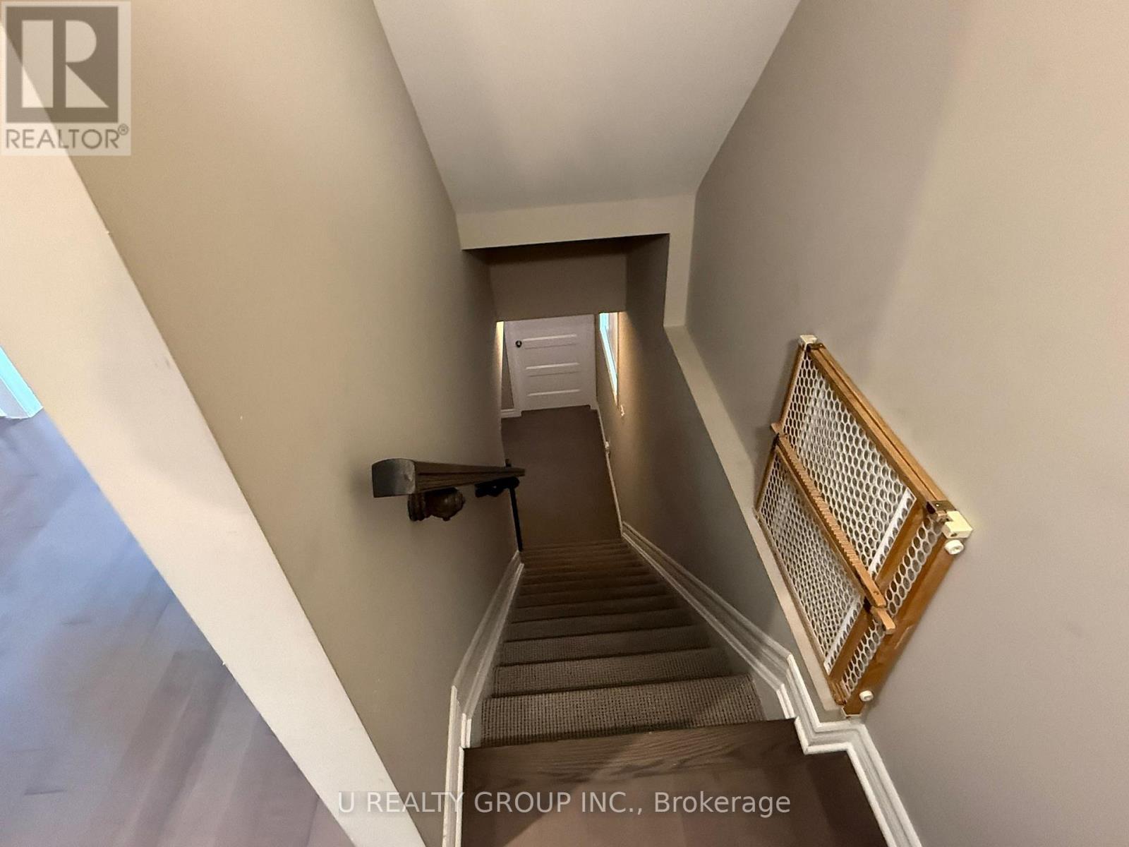 821 Cedar Creek Drive, Ottawa, Ontario  K1T 0B3 - Photo 39 - X12835546