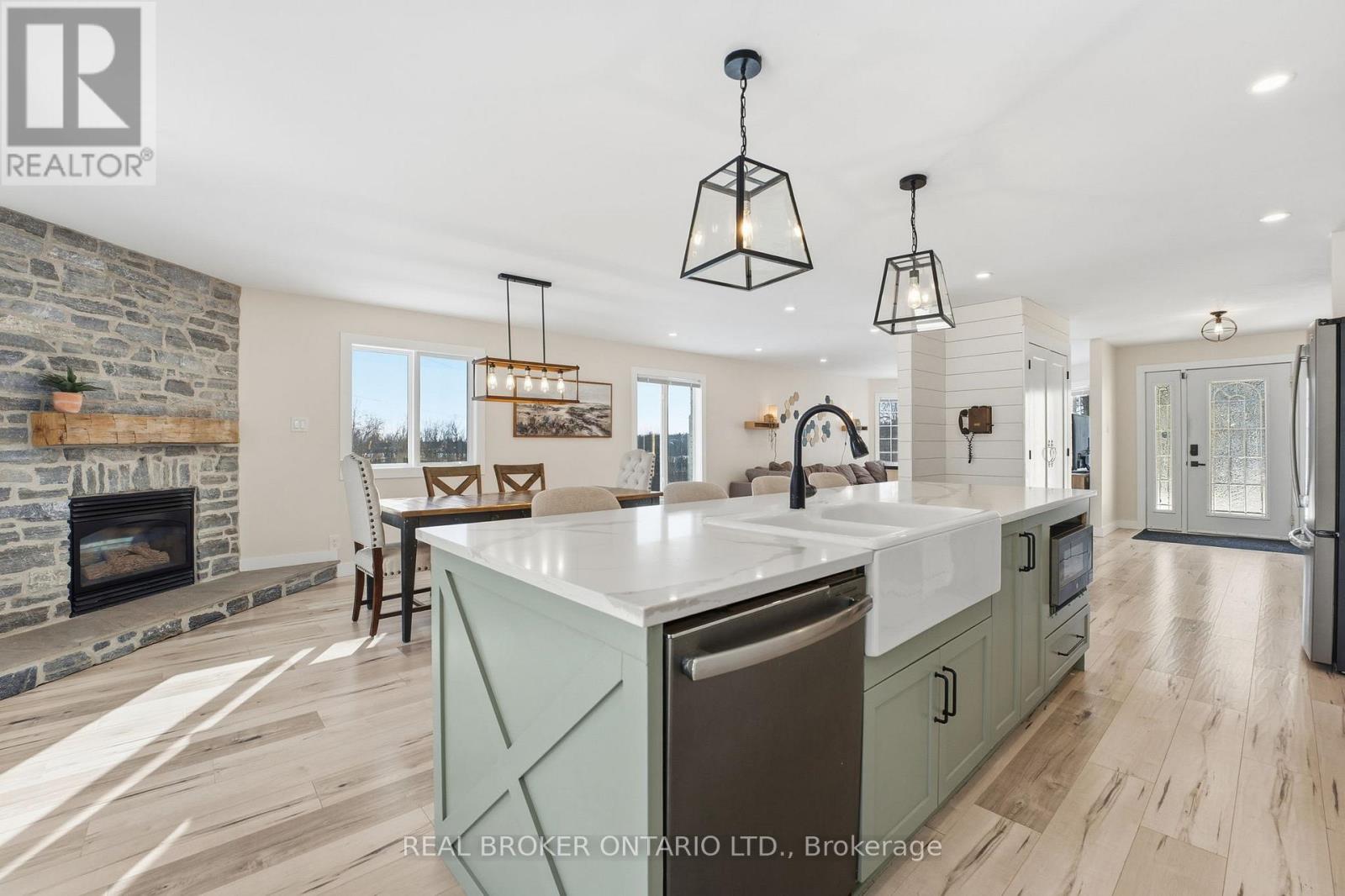 1391 Sutherland Drive, Ottawa, Ontario  K4M 1B3 - Photo 11 - X12816486