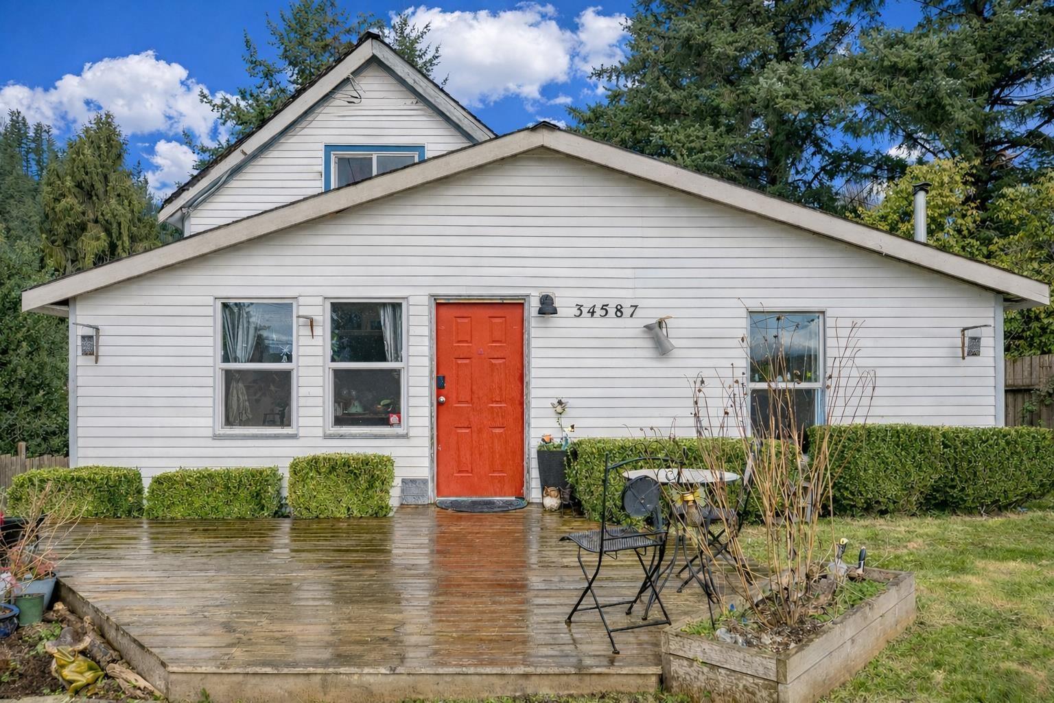 34587 Ferguson Avenue, Mission, British Columbia  V2V 6P7 - Photo 2 - R3093812