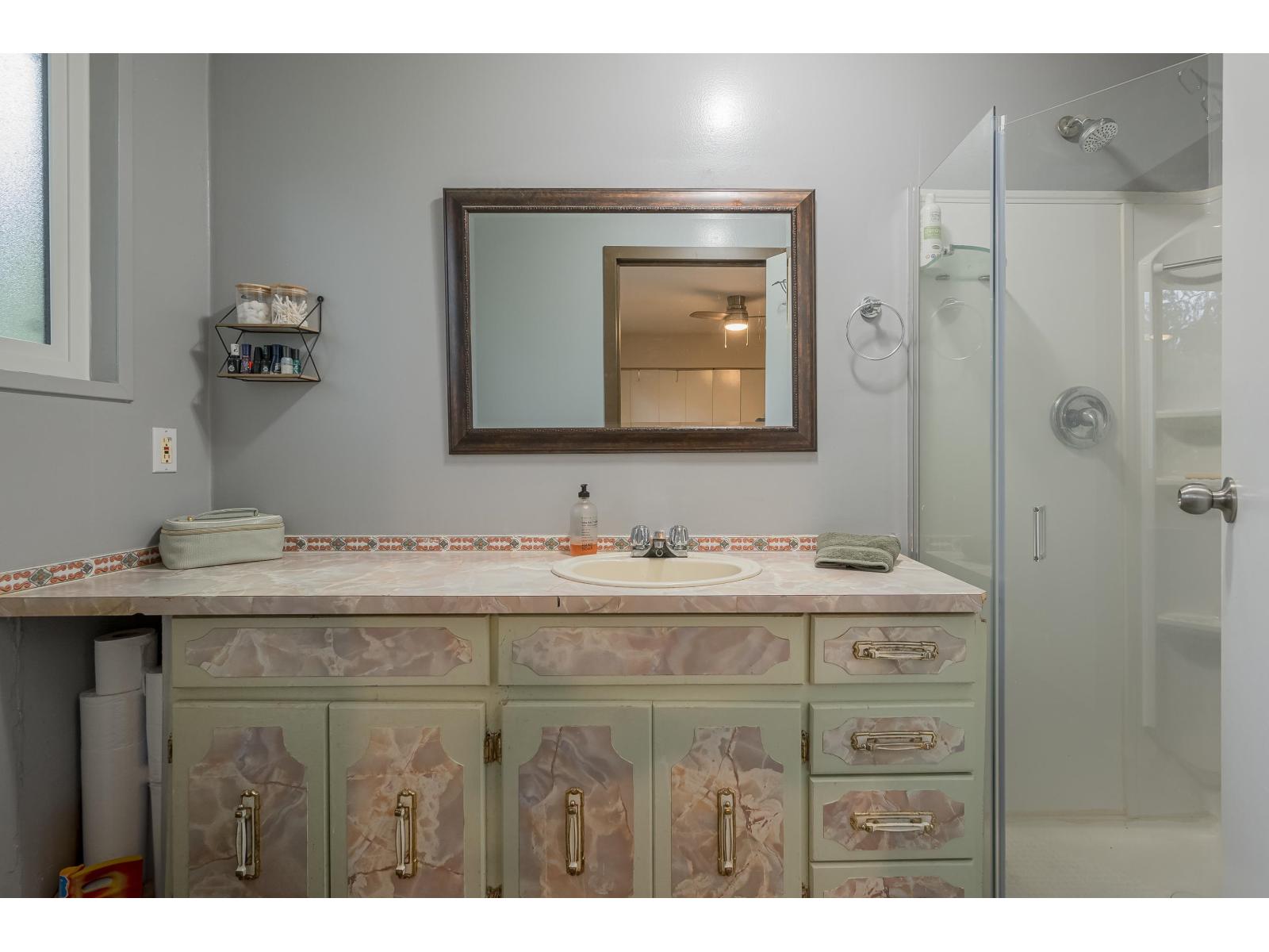 34587 Ferguson Avenue, Mission, British Columbia  V2V 6P7 - Photo 18 - R3093812