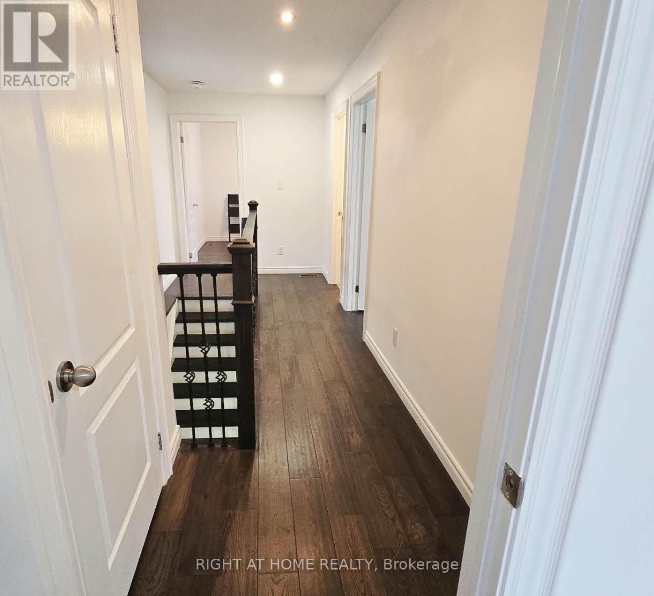 49 Torrens Avenue, Toronto, Ontario  M4K 2H9 - Photo 5 - E12800620