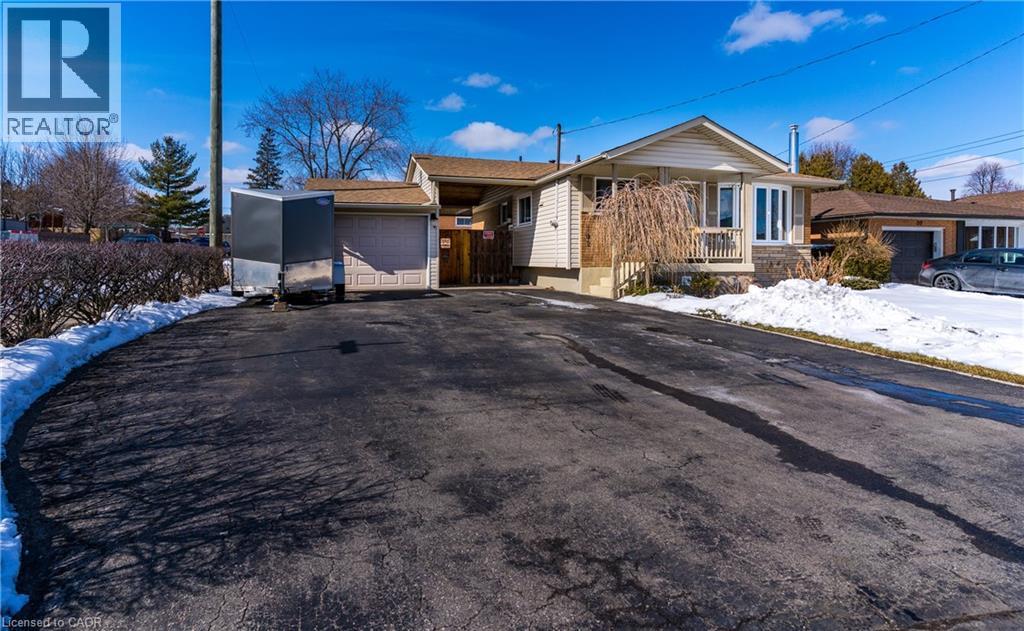 102 Greeningdon Drive, Hamilton, Ontario  L9A 3A7 - Photo 1 - 40808387