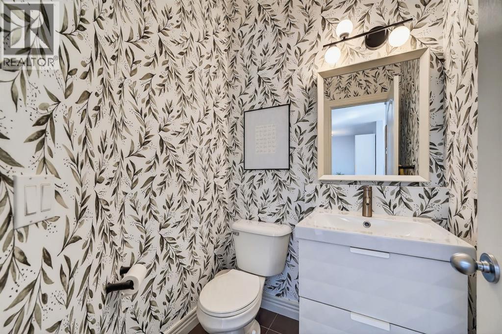 29 Cougarstone Manor Sw, Calgary, Alberta  T3H 5N4 - Photo 20 - A2289809