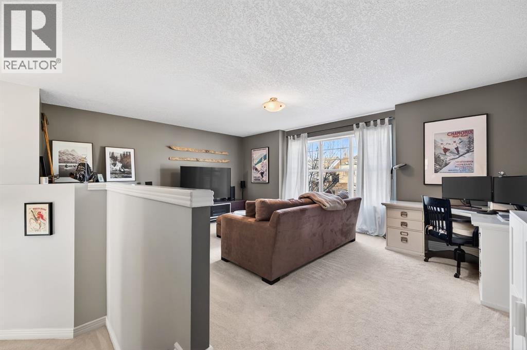 29 Cougarstone Manor Sw, Calgary, Alberta  T3H 5N4 - Photo 24 - A2289809
