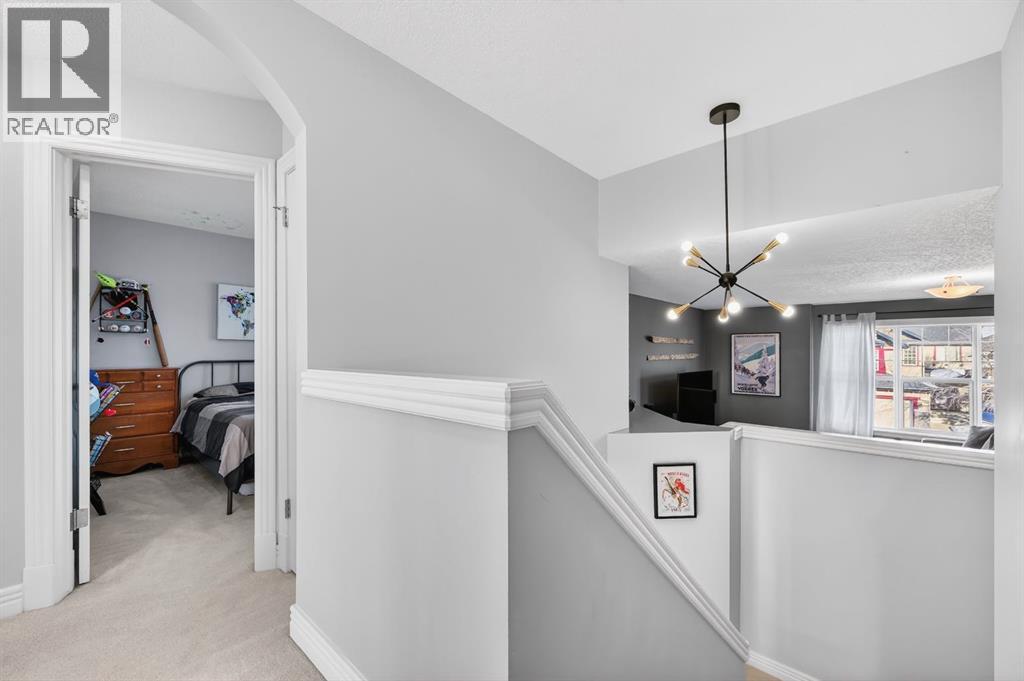 29 Cougarstone Manor Sw, Calgary, Alberta  T3H 5N4 - Photo 26 - A2289809