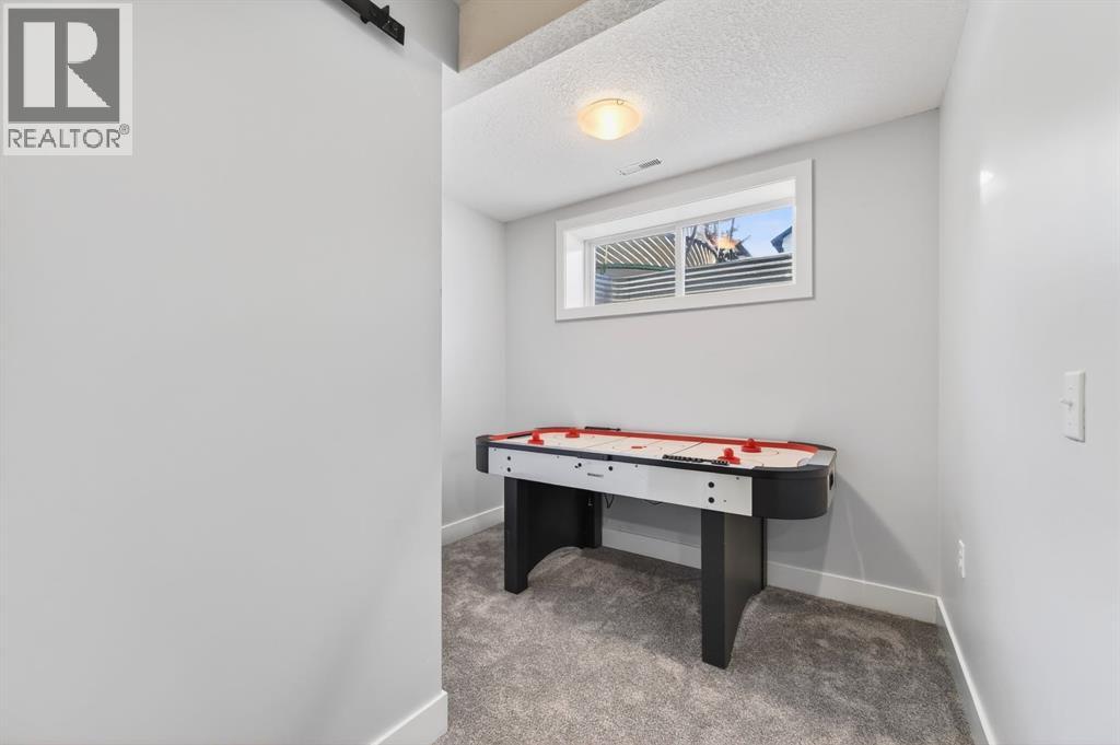 29 Cougarstone Manor Sw, Calgary, Alberta  T3H 5N4 - Photo 35 - A2289809