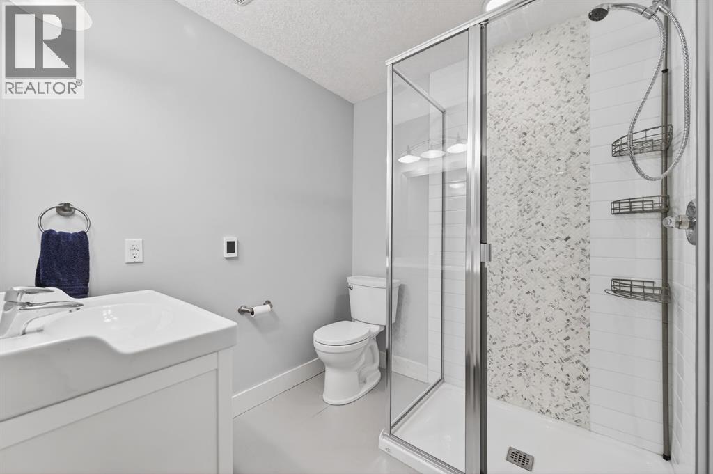 29 Cougarstone Manor Sw, Calgary, Alberta  T3H 5N4 - Photo 38 - A2289809