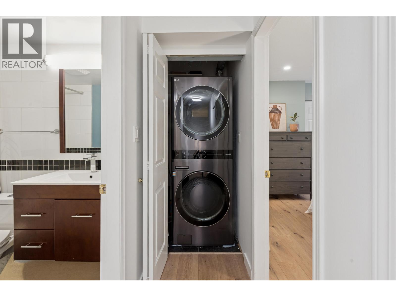 102 1689 E 4th Avenue, Vancouver, British Columbia V5N 1J7 - Photo 22 - R3094754