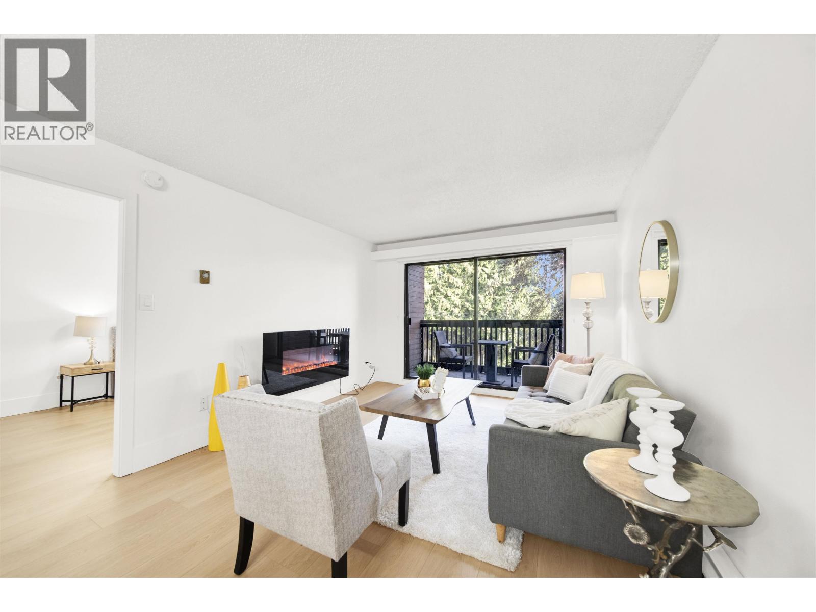 207 37 Agnes Street, New Westminster, British Columbia  V3L 5G9 - Photo 4 - R3093787