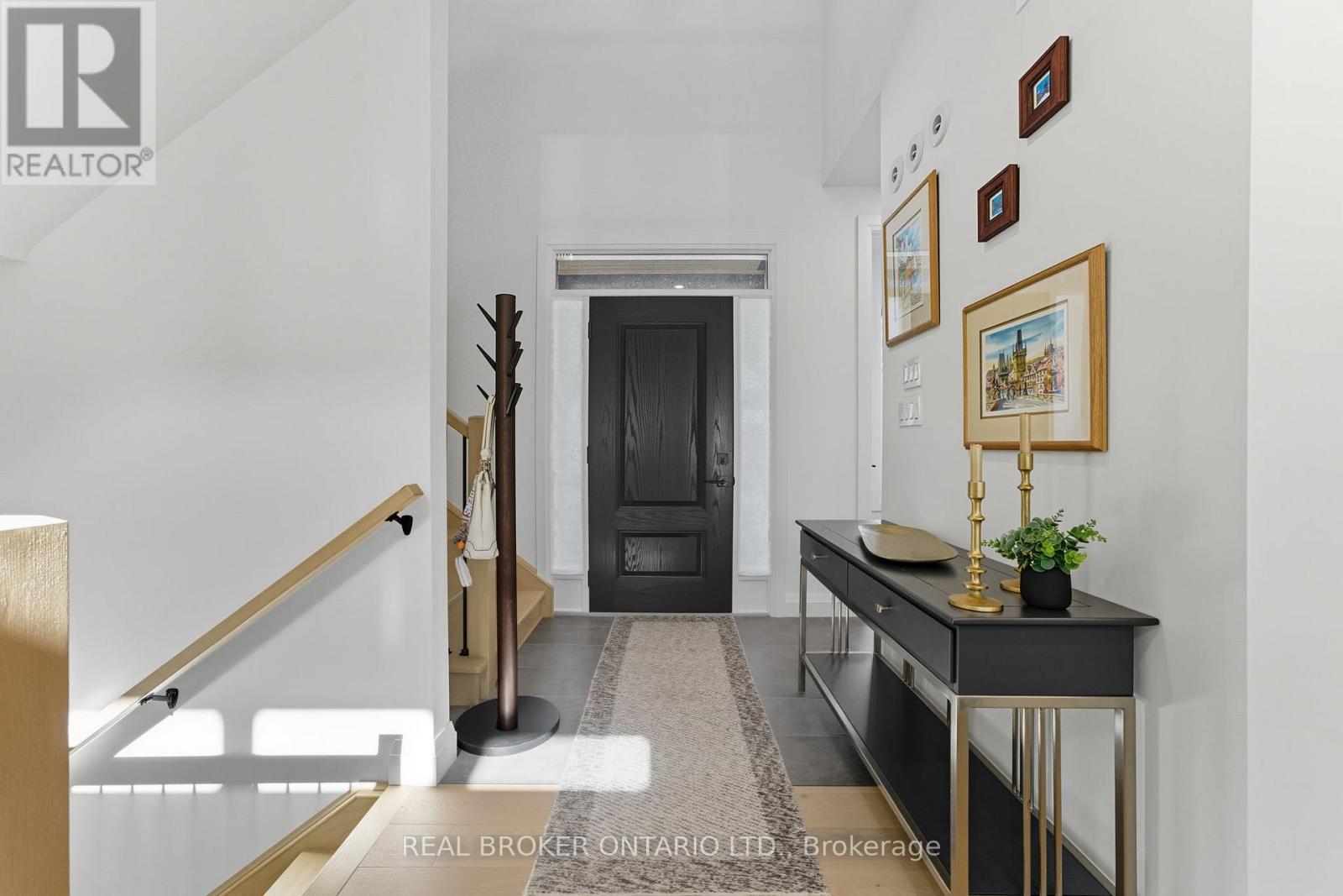 4 - 242 Mount Pleasant Street, Brantford, Ontario  N3T 1V1 - Photo 3 - X12437032