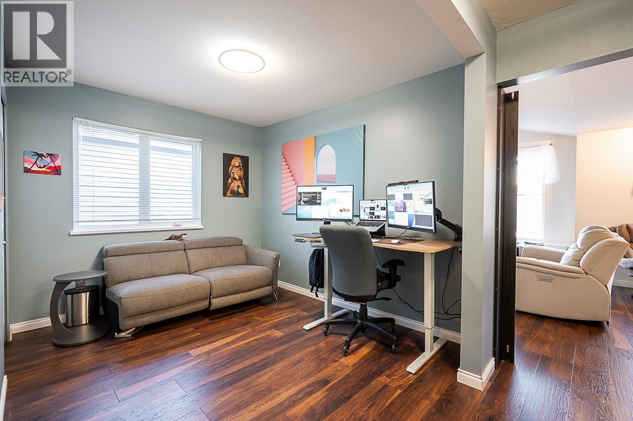 328 3000 Riverbend Drive, Coquitlam, British Columbia  V3C 6R1 - Photo 15 - R3094694