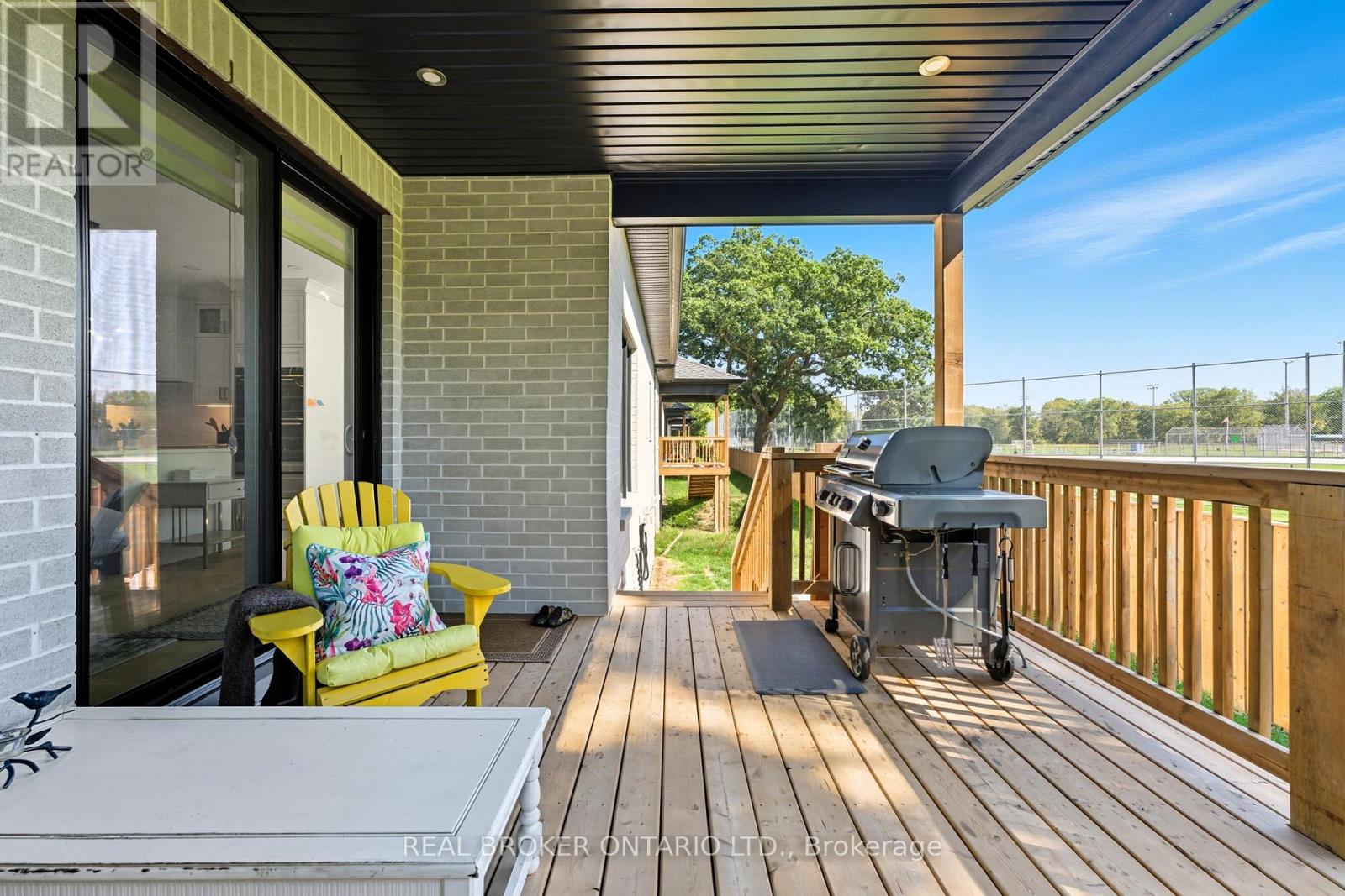 4 - 242 Mount Pleasant Street, Brantford, Ontario  N3T 1V1 - Photo 37 - X12437032