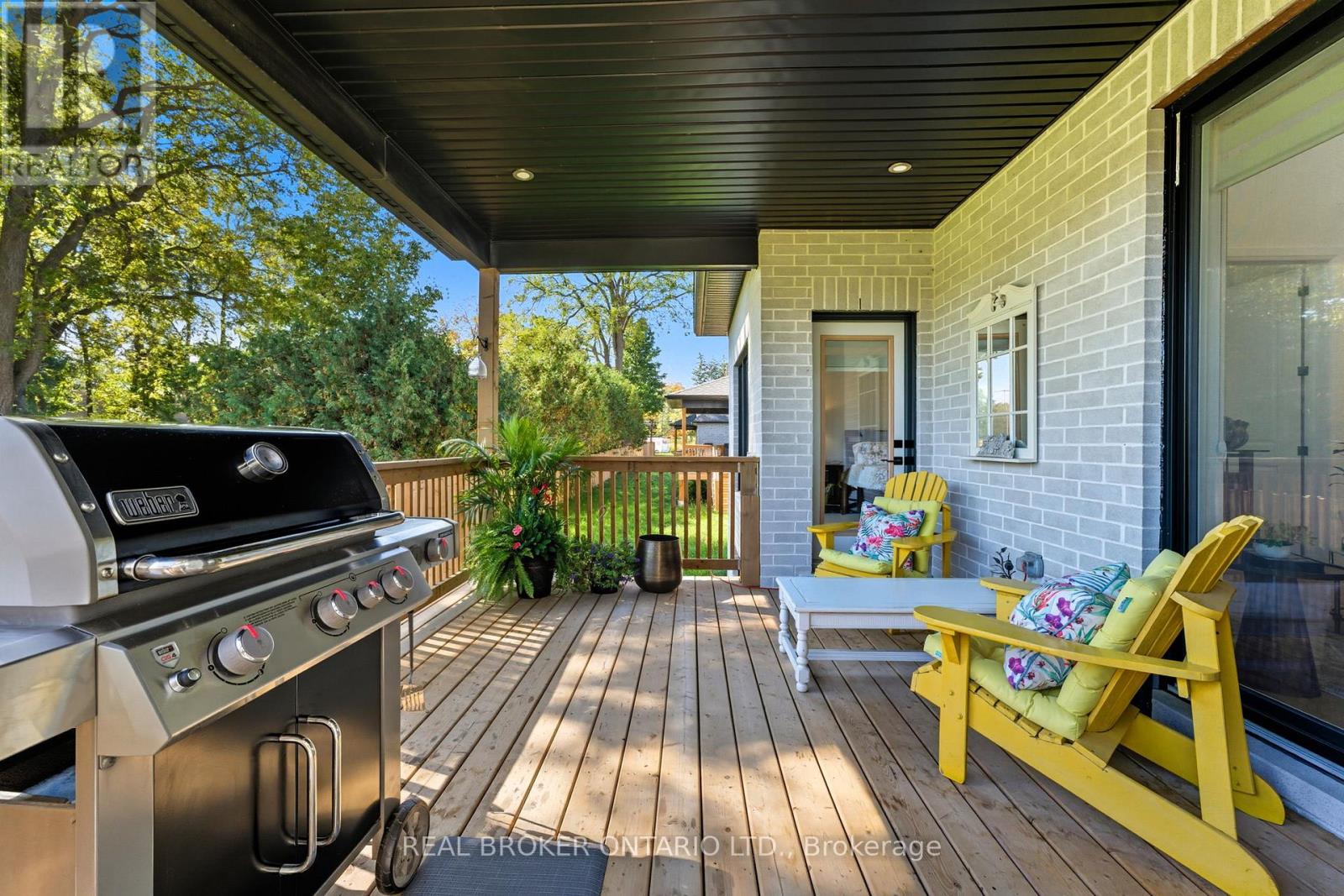 4 - 242 Mount Pleasant Street, Brantford, Ontario  N3T 1V1 - Photo 34 - X12437032