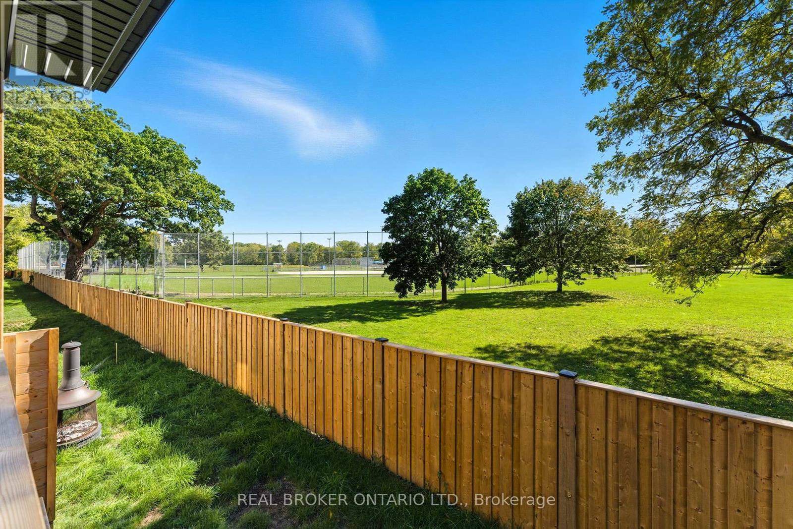 4 - 242 Mount Pleasant Street, Brantford, Ontario  N3T 1V1 - Photo 38 - X12437032