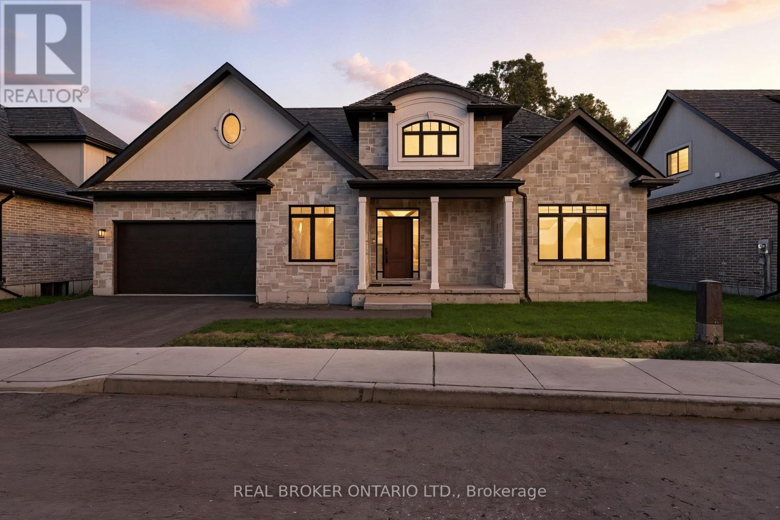 4 - 242 MOUNT PLEASANT STREET, Brantford, Ontario