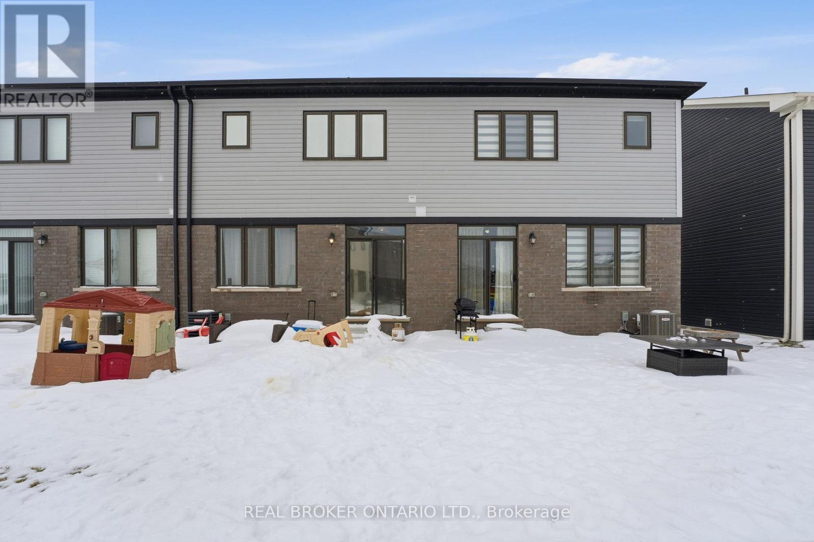 10 Owl Lane, Haldimand, Ontario  N3W 0G4 - Photo 24 - X12786098