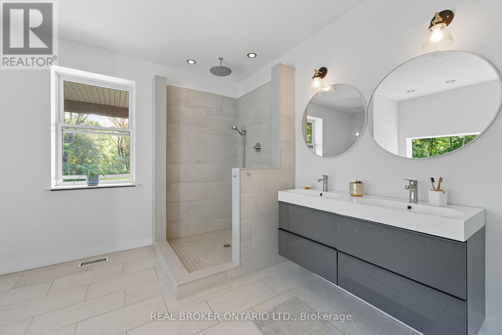 126 Shorties Side Road, Norfolk, Ontario  N4G 4G9 - Photo 19 - X12782424