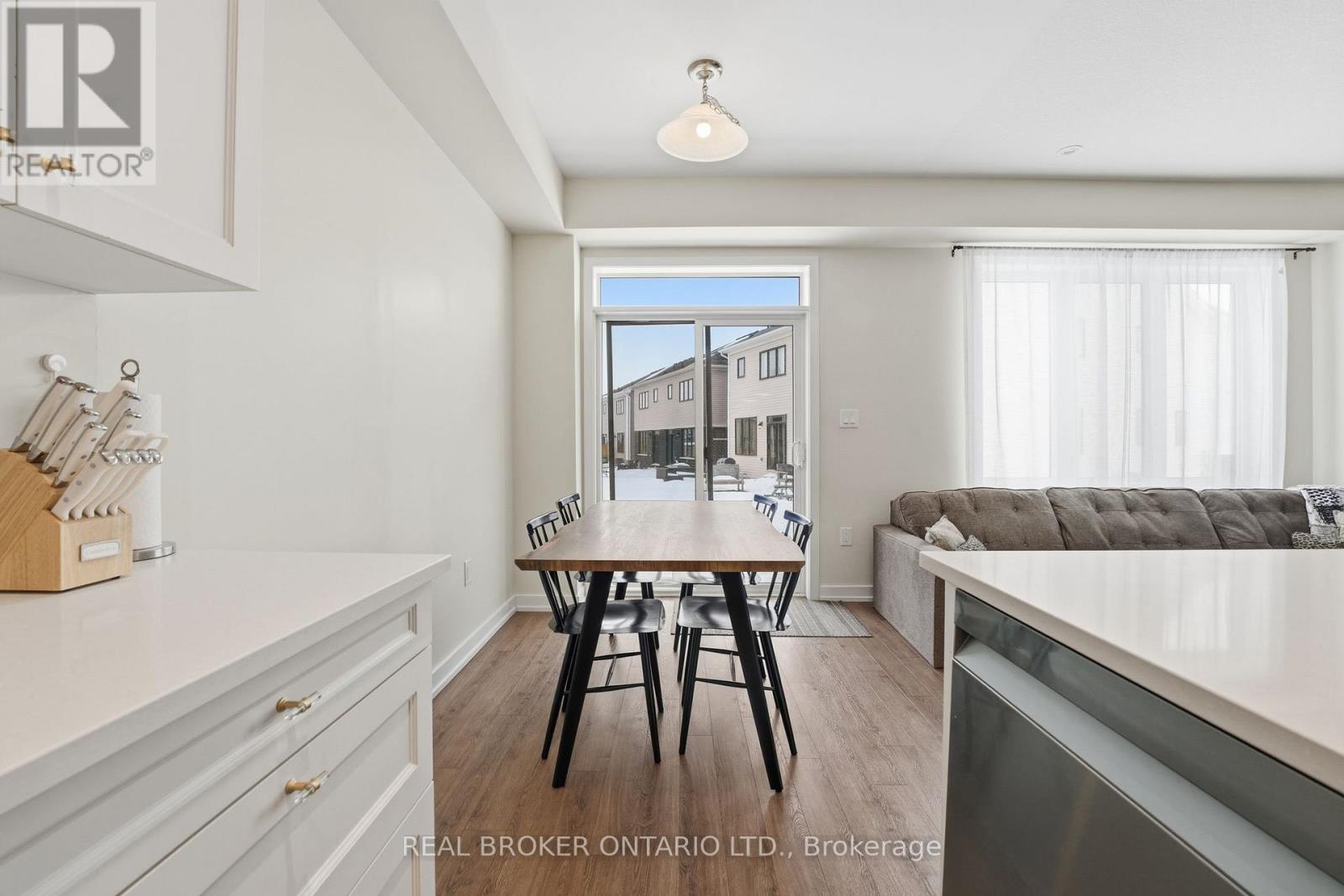 10 Owl Lane, Haldimand, Ontario  N3W 0G4 - Photo 10 - X12786098