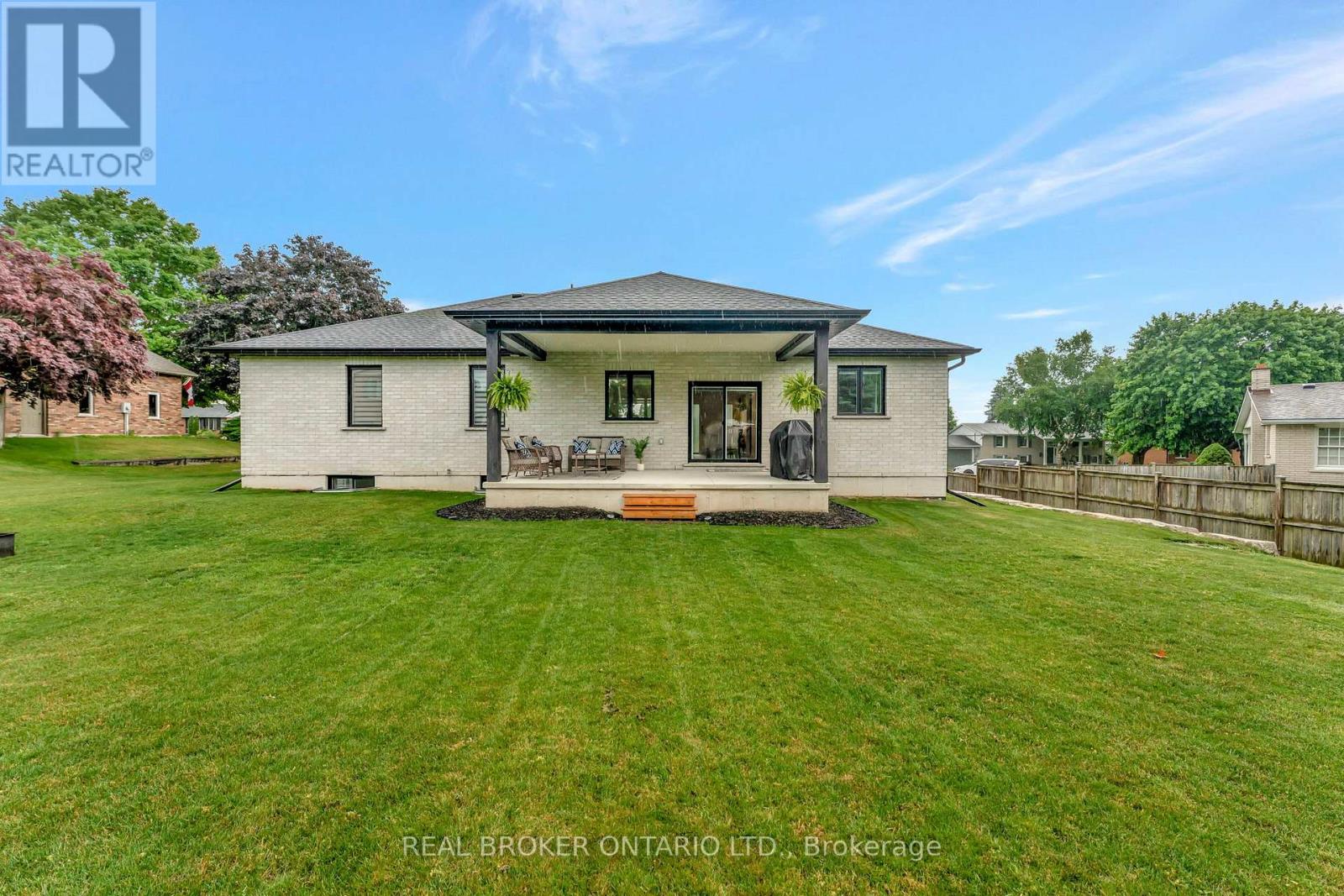 30 Tanager Drive, Tillsonburg, Ontario  N4G 1A9 - Photo 35 - X12801542