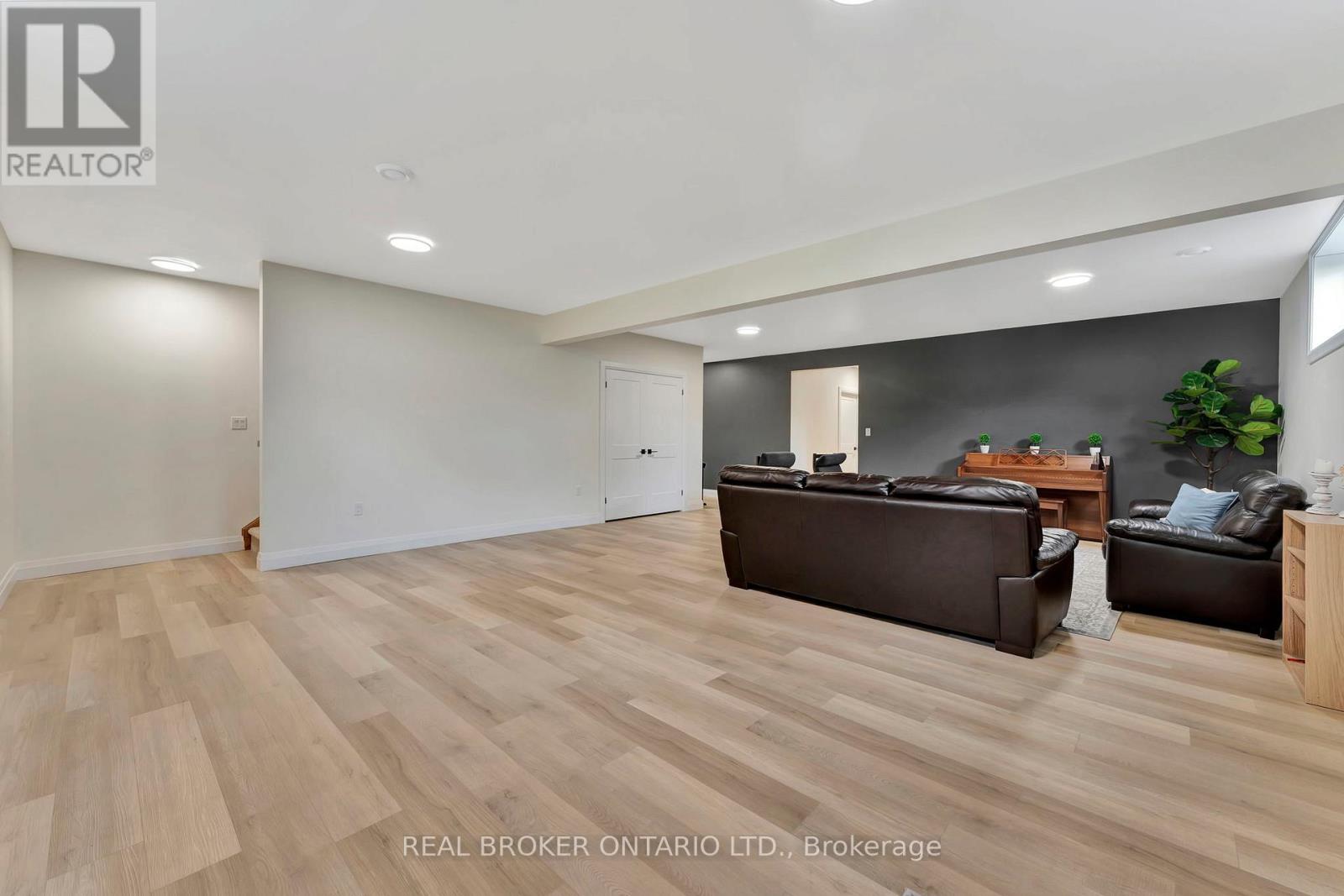 30 Tanager Drive, Tillsonburg, Ontario  N4G 1A9 - Photo 25 - X12801542