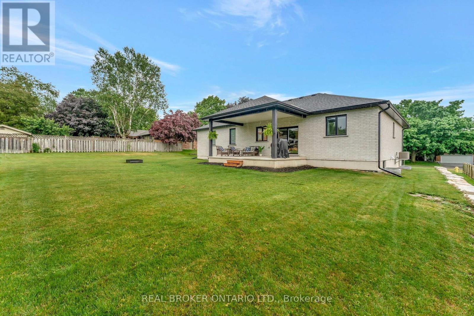 30 Tanager Drive, Tillsonburg, Ontario  N4G 1A9 - Photo 36 - X12801542