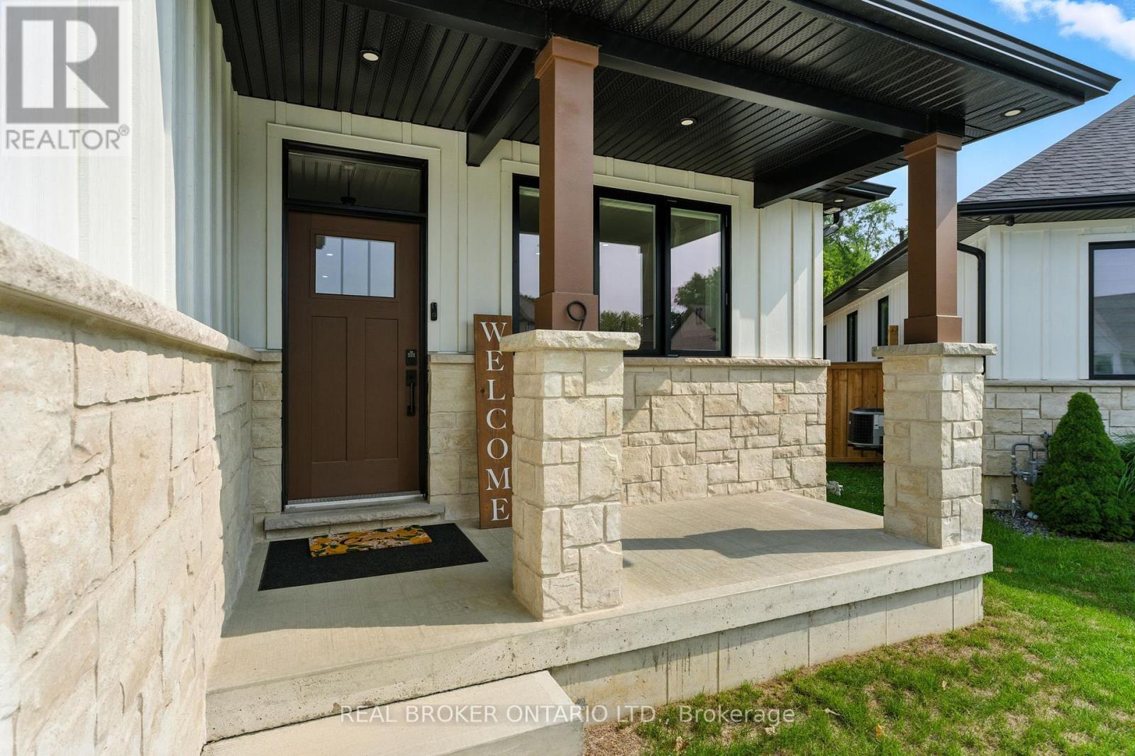 9 Macneil Court, Bayham, Ontario  N0J 1T0 - Photo 2 - X12818202