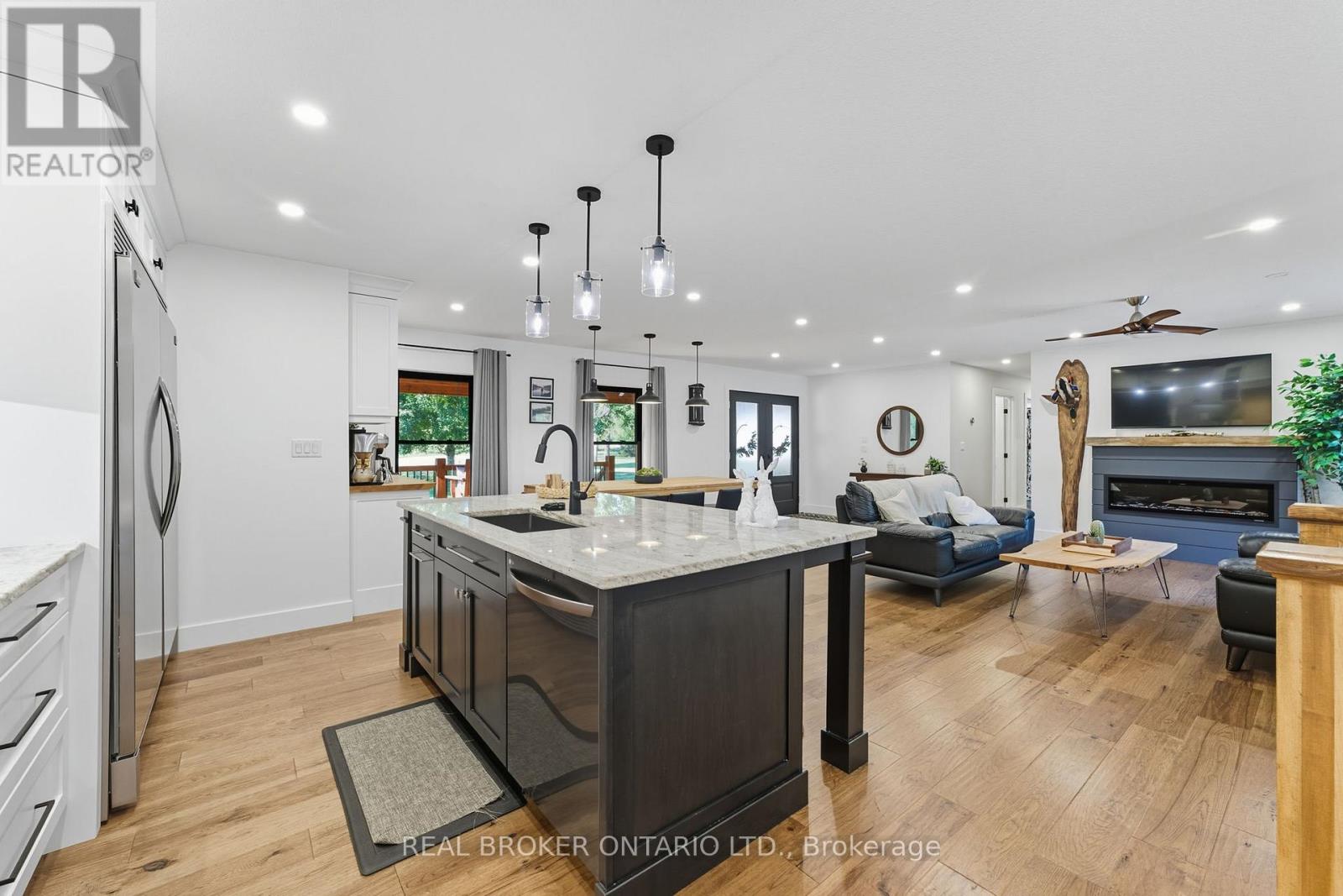 115 Lakeshore Road Rr 2 Port Burwell Road, Norfolk, Ontario  N0J 1T0 - Photo 9 - X12811270