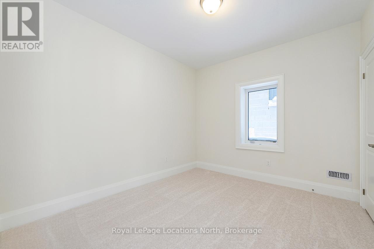 113 Clement Lane, Blue Mountains, Ontario  N0H 1J0 - Photo 31 - X12824812