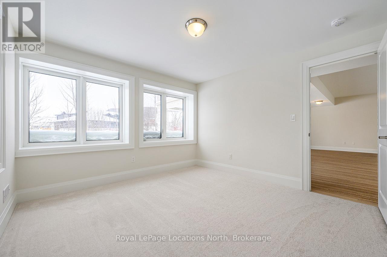 113 Clement Lane, Blue Mountains, Ontario  N0H 1J0 - Photo 38 - X12824812