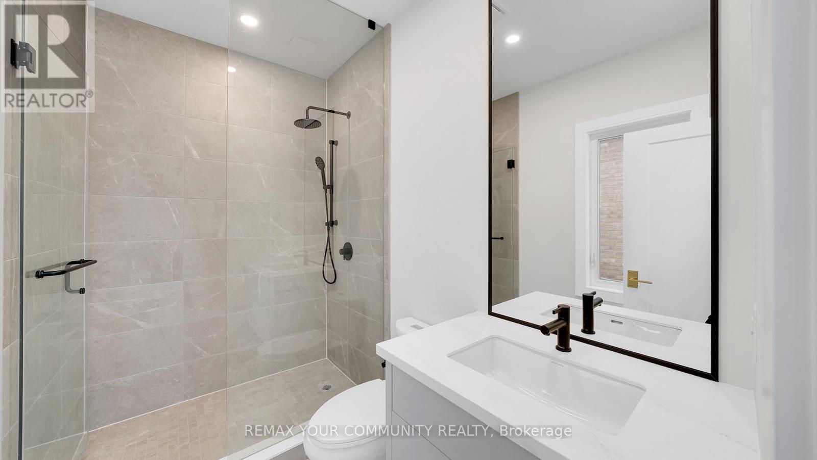 85a Elm Grove Avenue, Richmond Hill, Ontario  L4E 2W8 - Photo 48 - N12824230