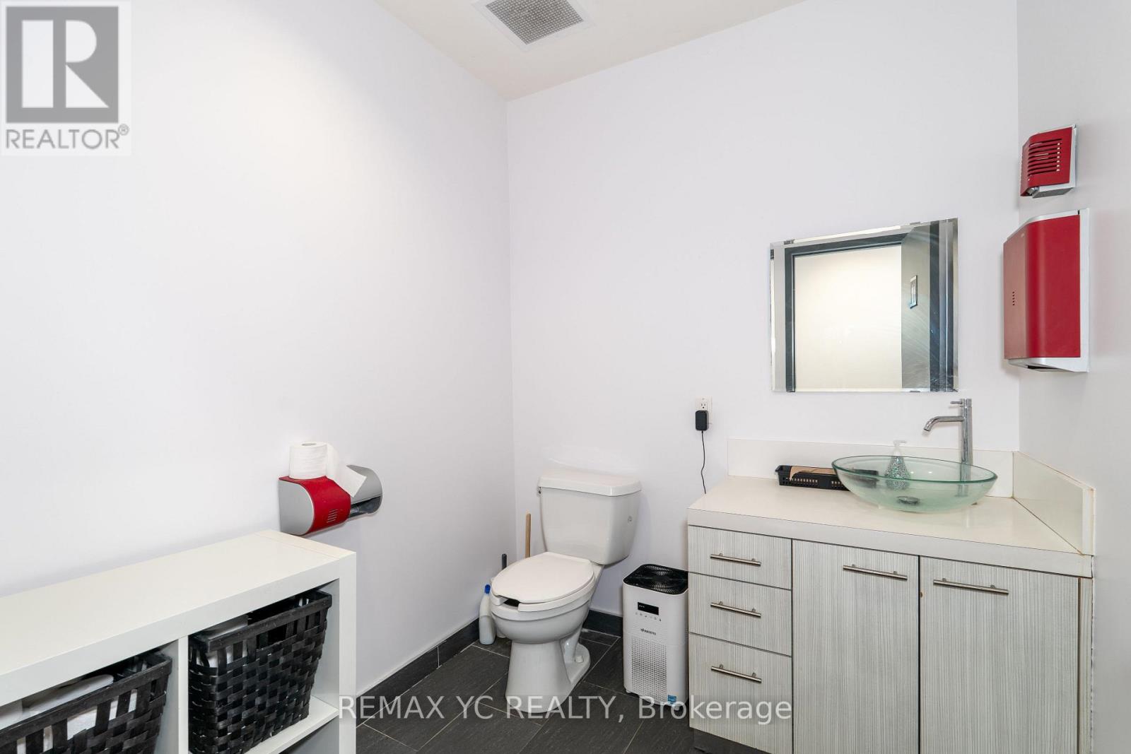 2409 Yonge Street, Toronto, Ontario  M4P 2E7 - Photo 14 - C12835536