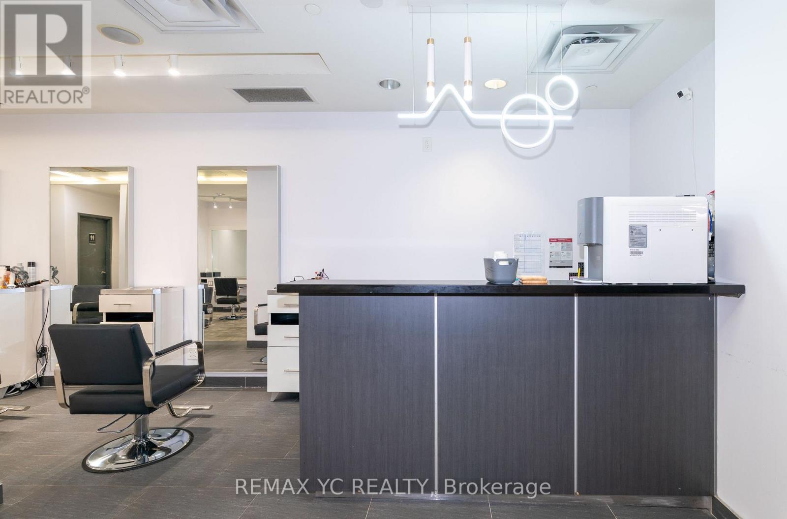 2409 Yonge Street, Toronto, Ontario  M4P 2E7 - Photo 17 - C12835536